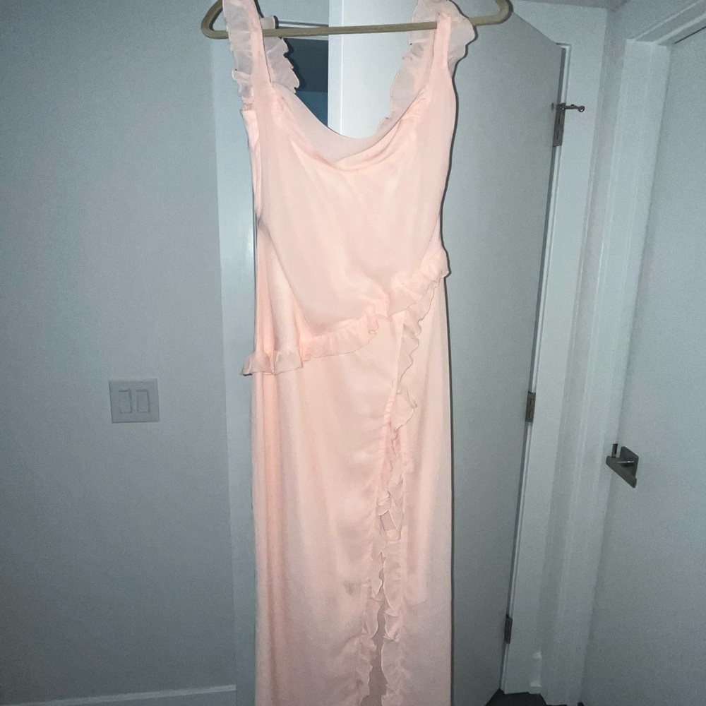 Kofi Chiffon Ruffle Dress in Peach - Lucy in the Sky - Picture 3 of 3